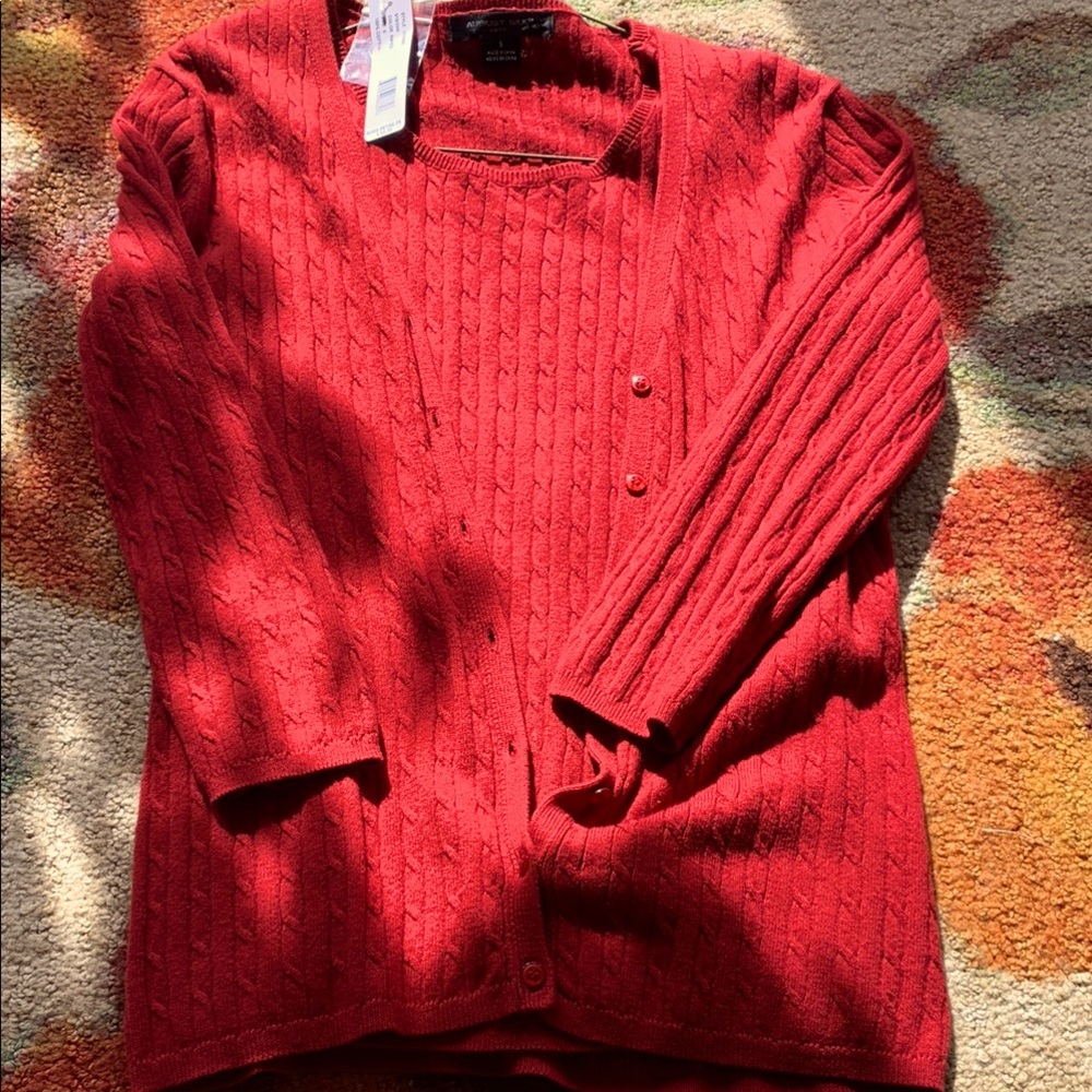 NWT Two piece Cable Knit Women's Sweater set
